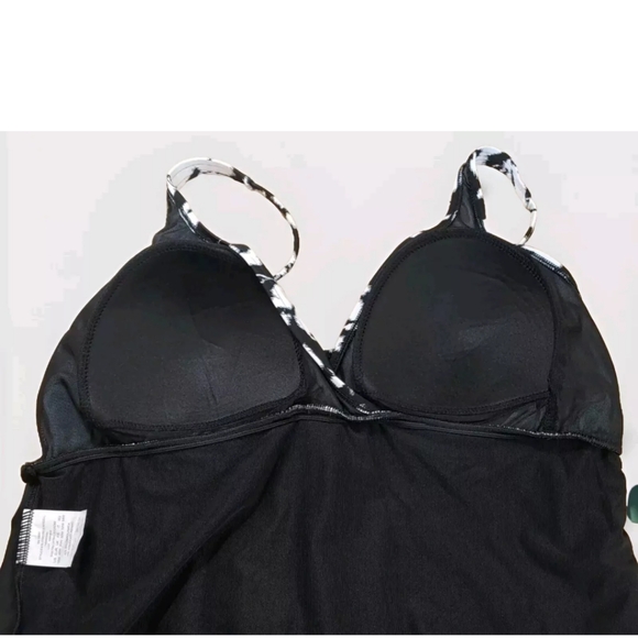 Swim Solutions Fly Away Tummy Control Swim Dress Woman Plus 18W Wireless New - Picture 9 of 12